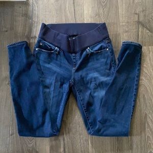 Gap true skinny maternity jeans